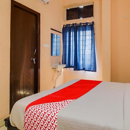 Hotel O R.J.International Pedda Ambarpet Exterior photo